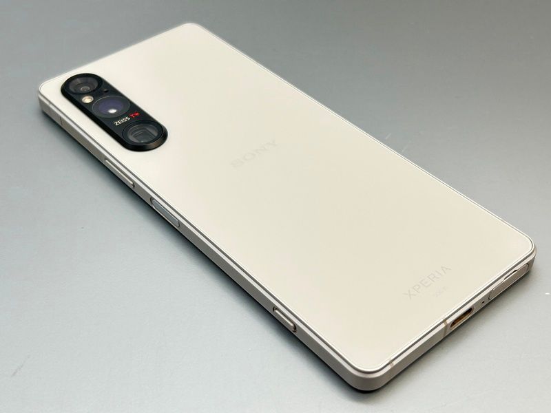 ムスビー｜☆良品中古☆SOG10 Xperia 1 V プラチナシルバー D523007