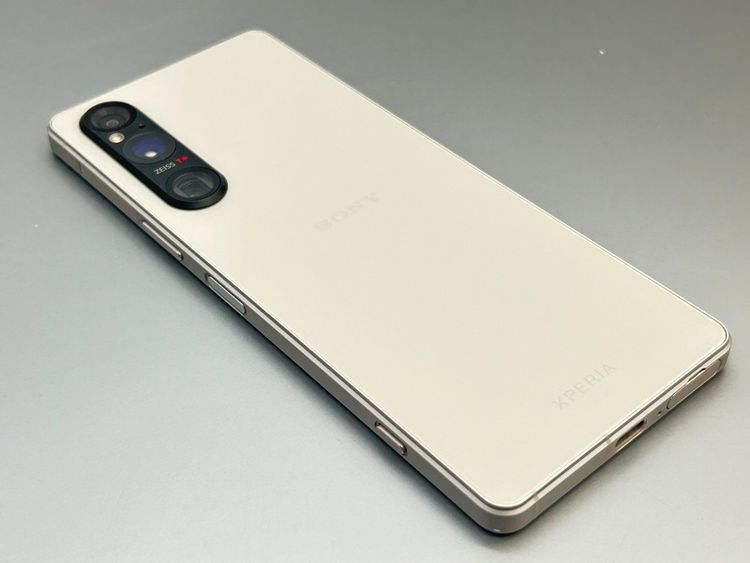 ��������š�SOG10 Xperia 1 V �ץ���ʥ���С� D564308-