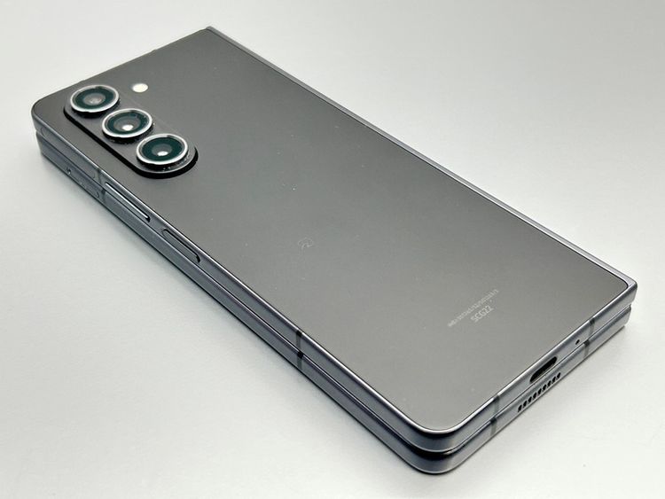 �����ʡ�SCG22 512GB Galaxy Z Fold5 �ե���ȥ�֥�å� 012633-