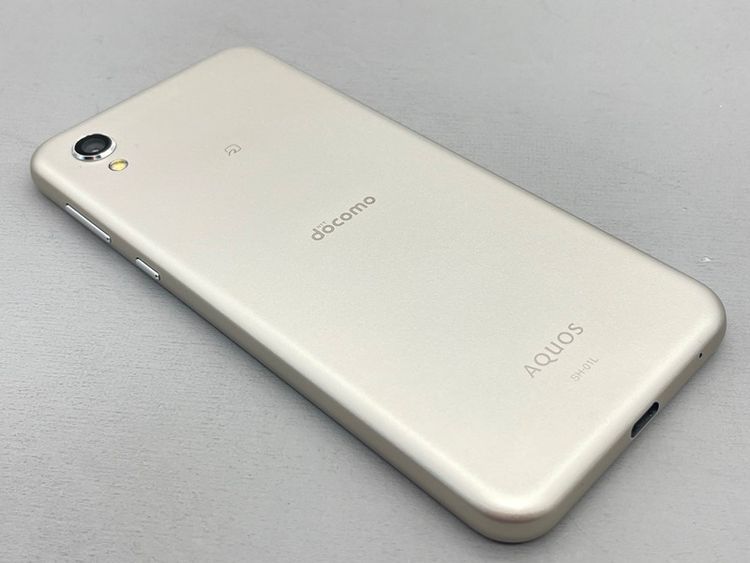ムスビー｜☆超美品☆SH-01L AQUOS sense2 シャンパンゴールド 127385  