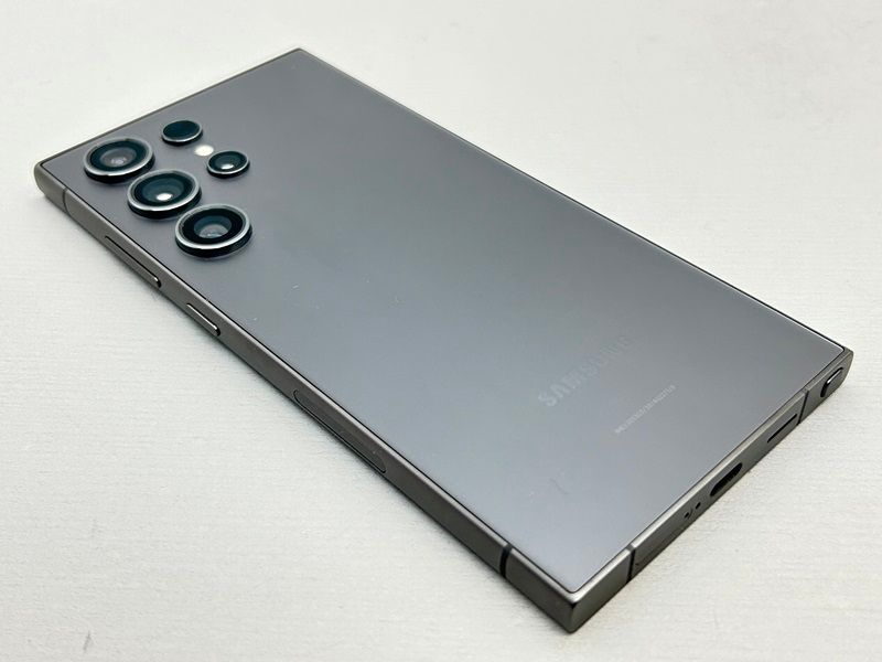 ムスビー｜☆新品同様☆SCG26 1TB Galaxy S24 Ultra ブラック