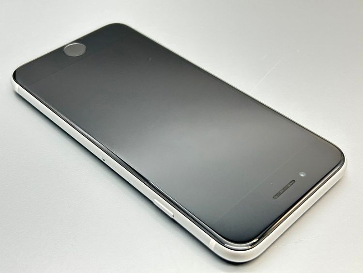 �����ʡ�iPhone SE2(��2����) 64GB   �ۥ磻�� 092543-