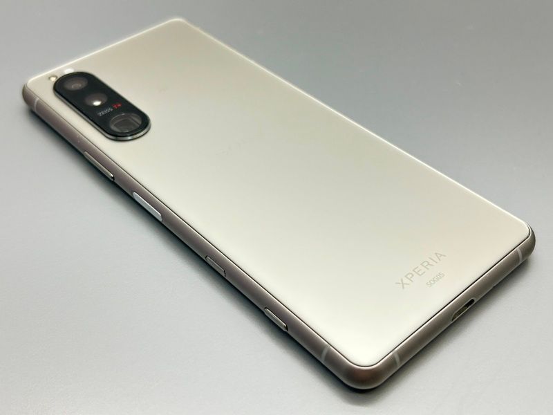 Xperia5 Ⅲ SOG05 128GB 訳ありフロストシルバー ムスビー｜☆訳あり☆SOG05 Xperia 5 III フロストシルバー