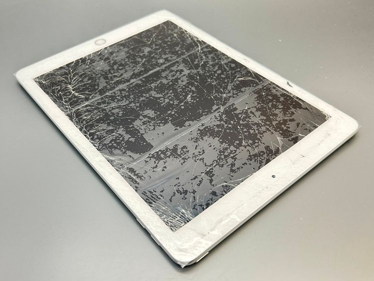 ���������iPad6(�裶����)Wi-Fi 32GB   ����С� DJXJF8K-