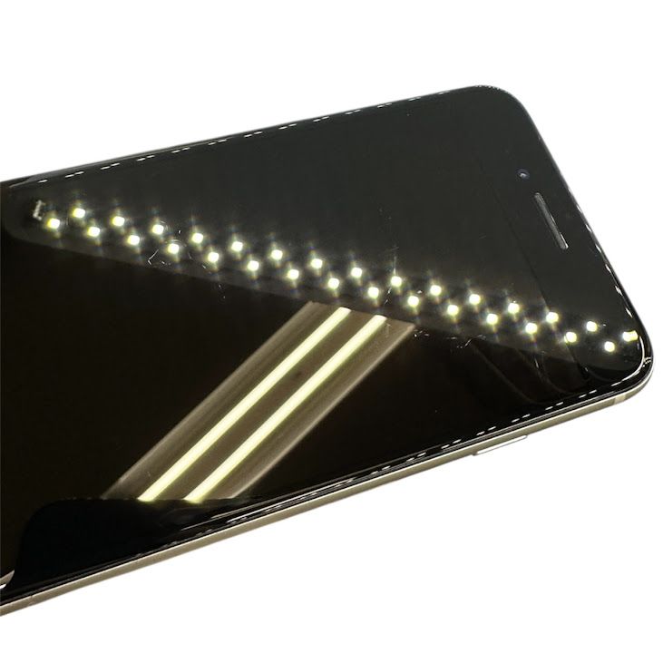 �ڥХåƥ꡼91%��iPhone��SE����2�����64GB���ۥ磻�ȡ�SIM�ե꡼��au��