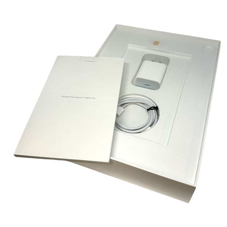 �ڥХåƥ꡼100���iPad��11��Wi��Fi��128GB���֥롼