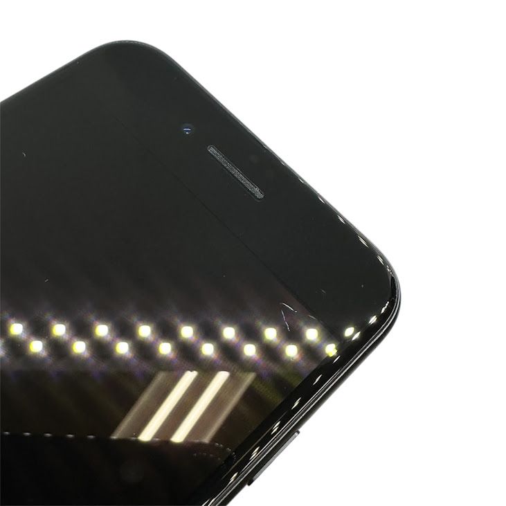 �ڥХåƥ꡼86%��iPhone��SE����2�����64GB���֥�å���SIM�ե꡼��au��