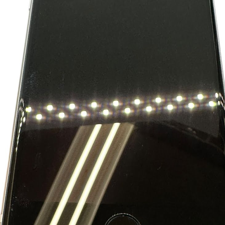 �ڥХåƥ꡼92%��iPhone��SE����2�����64GB���ۥ磻�ȡ�SIM�ե꡼���ɥ�����