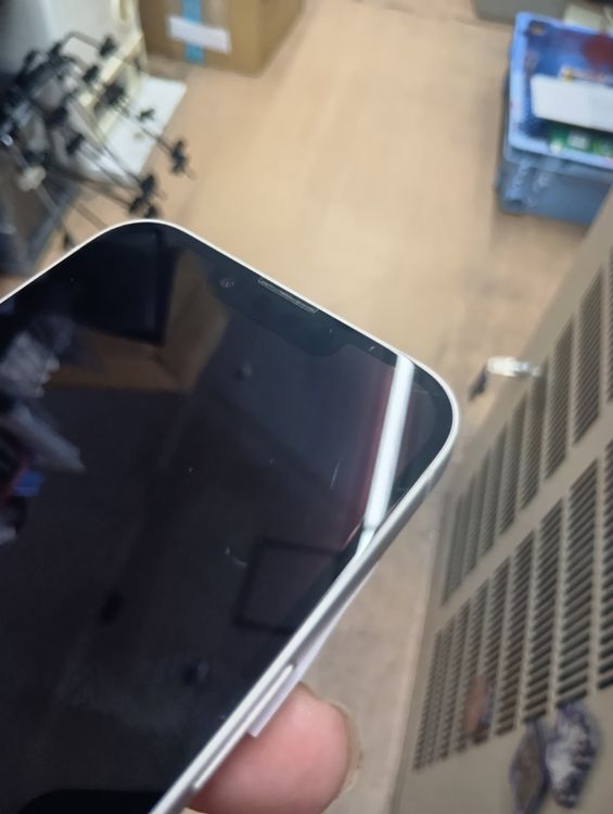 �ڥХåƥ꡼88%��iPhone��13��256GB���������饤�ȡ�SIM�ե꡼