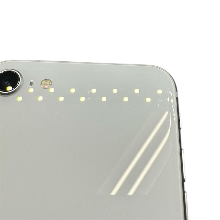 �ڥХåƥ꡼100%��iPhone��SE����2�����64GB���ۥ磻�ȡ�SIM�ե꡼��au��