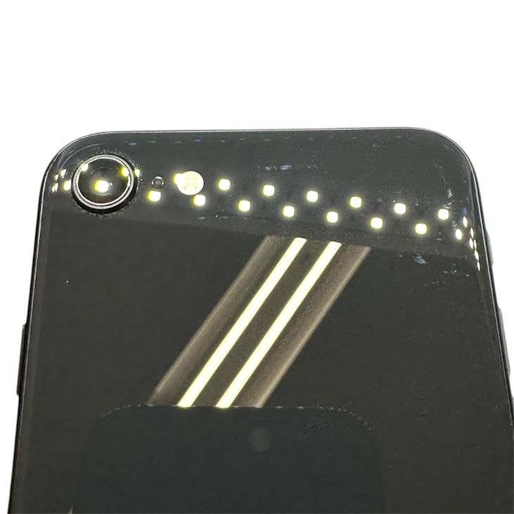 �ڥХåƥ꡼95%��iPhone��SE����2�����64GB���֥�å���SIM�ե꡼���ɥ�����
