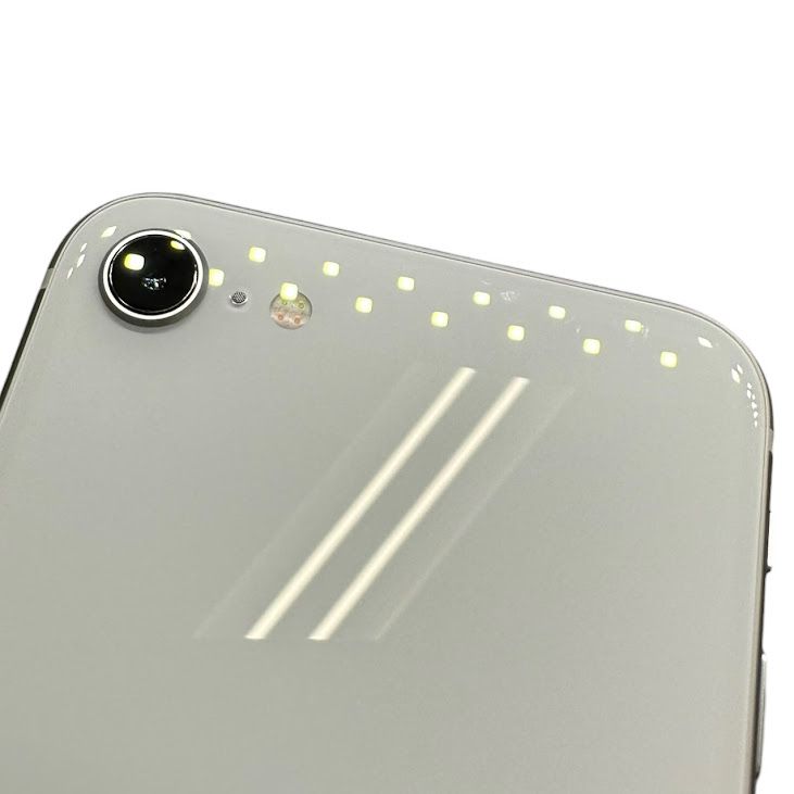 �ڥХåƥ꡼100%��iPhone��SE����2�����64GB���ۥ磻�ȡ�SIM�ե꡼��au��