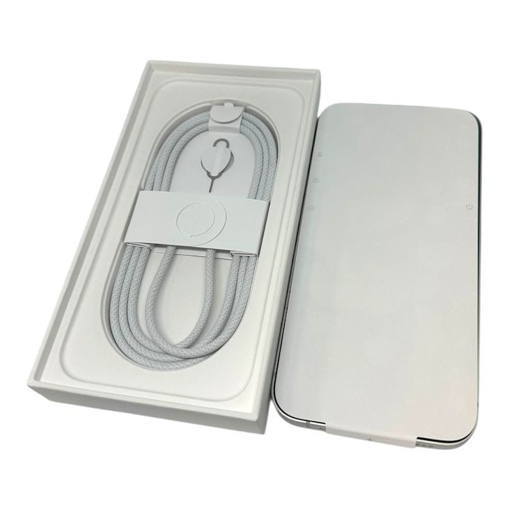 ̤ʡiPhone16e128GBۥ磻ȡSIMե꡼au