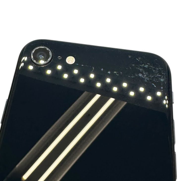 �ڥХåƥ꡼99%��iPhone��SE����3�����64GB���ߥåɥʥ���