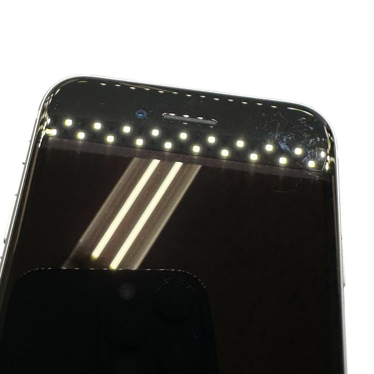�ڥХåƥ꡼92%��iPhone��SE����2�����64GB���ۥ磻�ȡ�SIM�ե꡼���ɥ�����