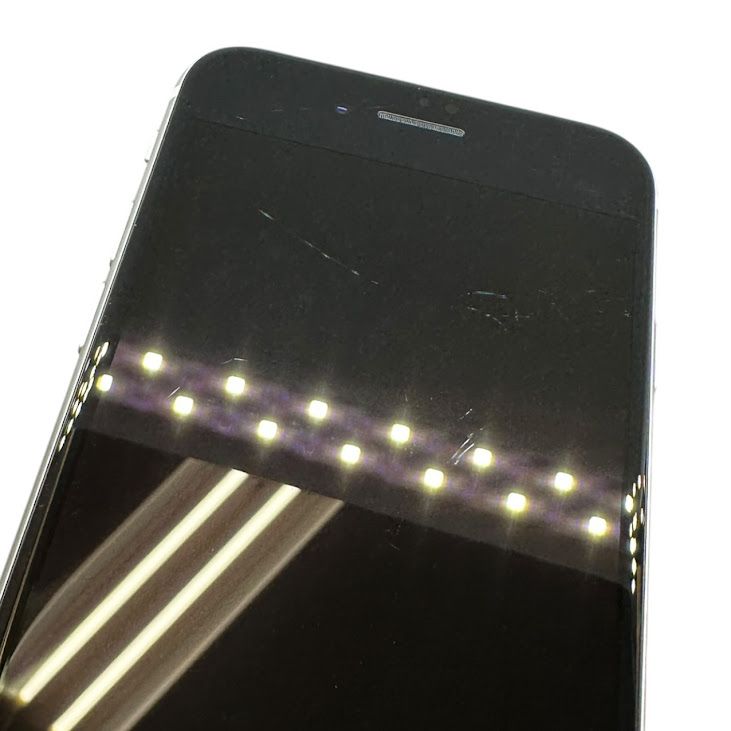 �ڥХåƥ꡼100%��iPhone��SE����2�����64GB���ۥ磻�ȡ�SIM�ե꡼���ɥ�����