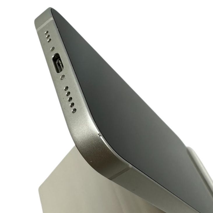 �ڥХåƥ꡼85%��iPhone��16e��128GB���ۥ磻�ȡ�SIM�ե꡼
