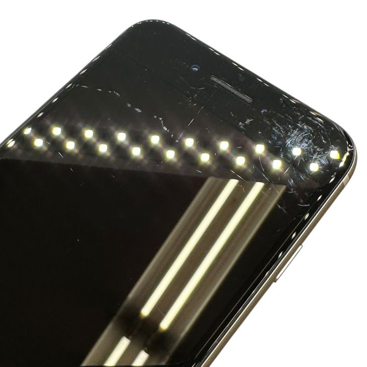 �ڥХåƥ꡼99%��iPhone��SE����3�����64GB���������饤�ȡ�SIM�ե꡼���ɥ�����