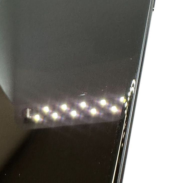 �ڥХåƥ꡼100%��iPhone��SE����3�����64GB���ߥåɥʥ��ȡ�SIM�ե꡼��au��