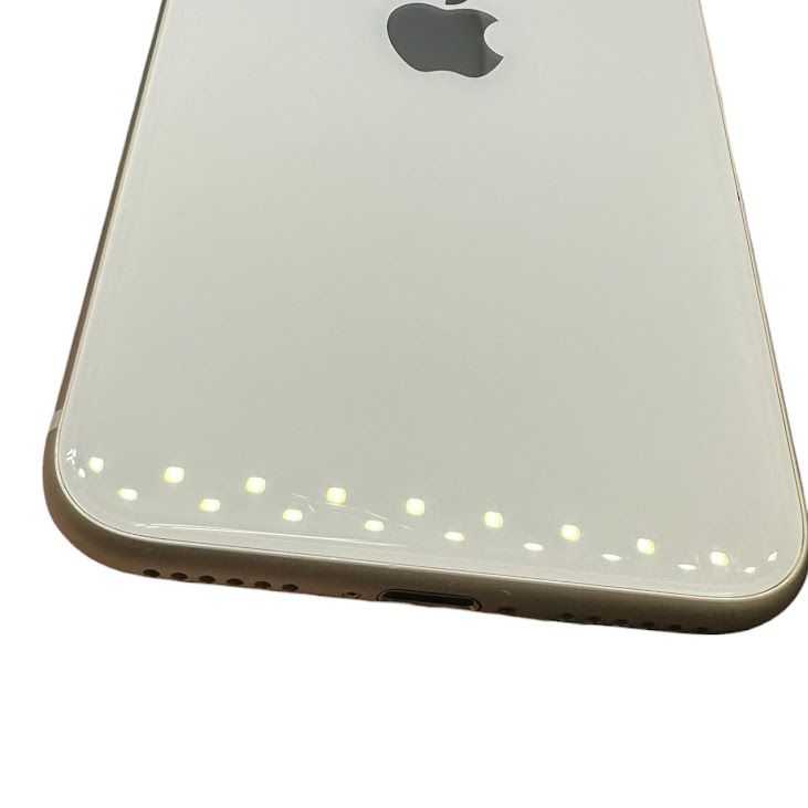 �ڥХåƥ꡼100%��iPhone��SE����3�����64GB���������饤�ȡ�SIM�ե꡼���ɥ�����