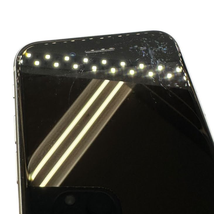 �ڥХåƥ꡼100%��iPhone��SE����2�����64GB���ۥ磻�ȡ�SIM�ե꡼���ɥ�����