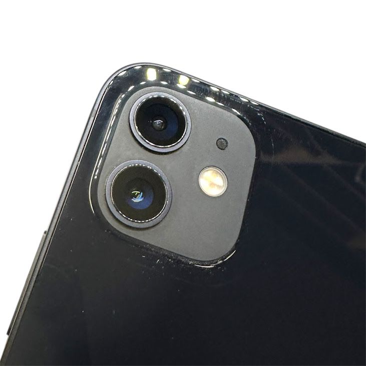 �ڥХåƥ꡼85%��iPhone��12��64GB���֥�å���SIM�ե꡼��au��