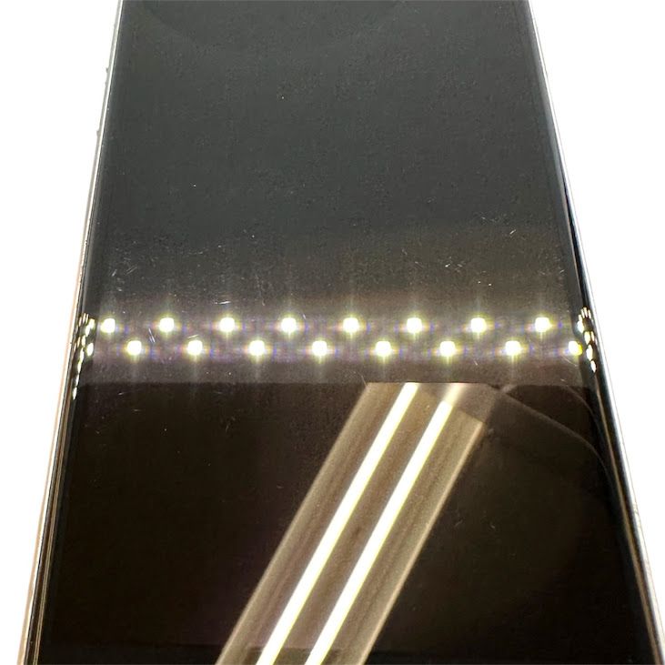 �ڥХåƥ꡼94%��iPhone��SE����2�����64GB���ۥ磻�ȡ�SIM�ե꡼��au��