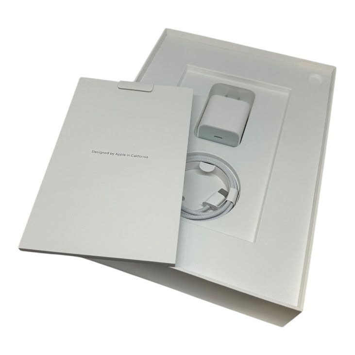 �ڥХåƥ꡼100%��iPad��11��Wi��Fi��128GB���֥롼