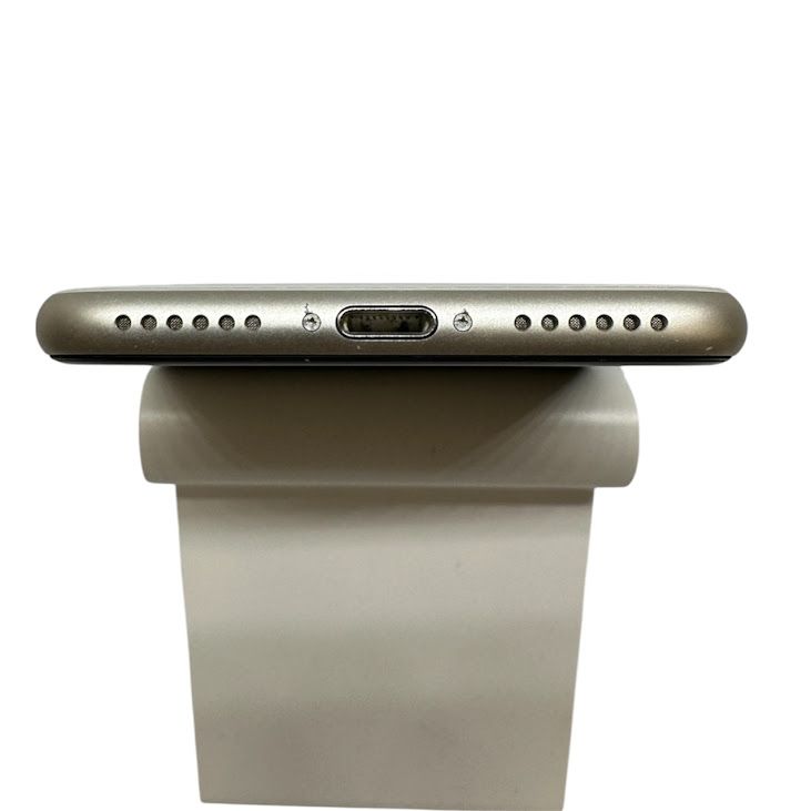 �ڥХåƥ꡼86%��iPhone��SE����3�����64GB���������饤��