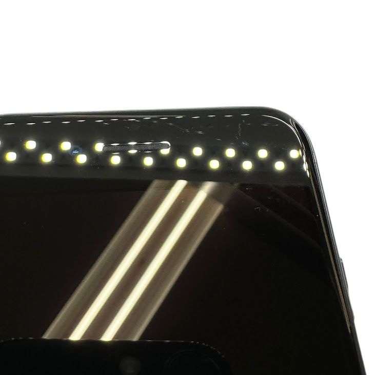 �ڥХåƥ꡼100%��iPhone��SE����3�����64GB���ߥåɥʥ���