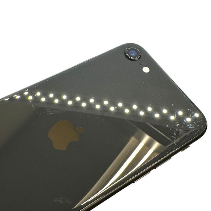 �ڥХåƥ꡼84%��iPhone��SE����2�����64GB���֥�å���SIM�ե꡼