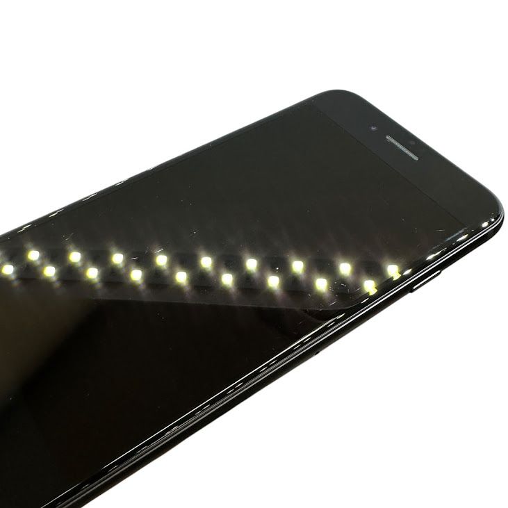 �ڥХåƥ꡼97%��iPhone��SE����3�����64GB���ߥåɥʥ��ȡ�SIM�ե꡼��au��