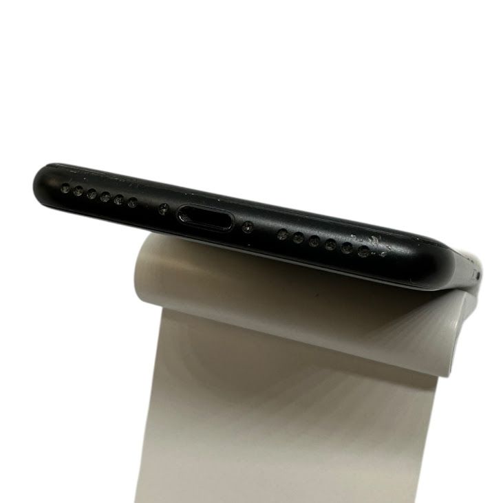 �ڥХåƥ꡼100%��iPhone��SE����2�����128GB���֥�å���SIM�ե꡼���ɥ�����