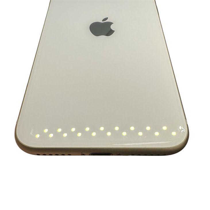 �ڥХåƥ꡼86%��iPhone��SE����3�����64GB���������饤��