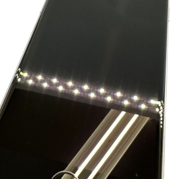�ڥХåƥ꡼100%��iPhone��SE����3�����64GB���������饤�ȡ�SIM�ե꡼���ɥ�����