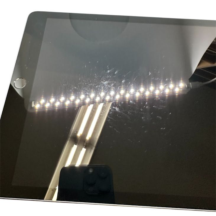 �ڥХåƥ꡼93%��iPad��8��Wi��Fi��Cellular��32GB�����ڡ������쥤