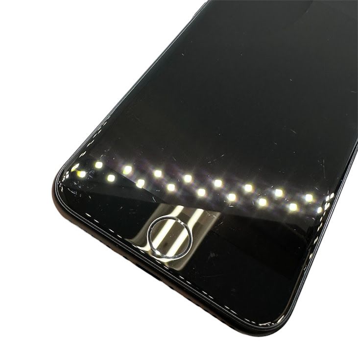 �ڥХåƥ꡼100%��iPhone��SE����3�����64GB���ߥåɥʥ��ȡ�SIM�ե꡼��au��