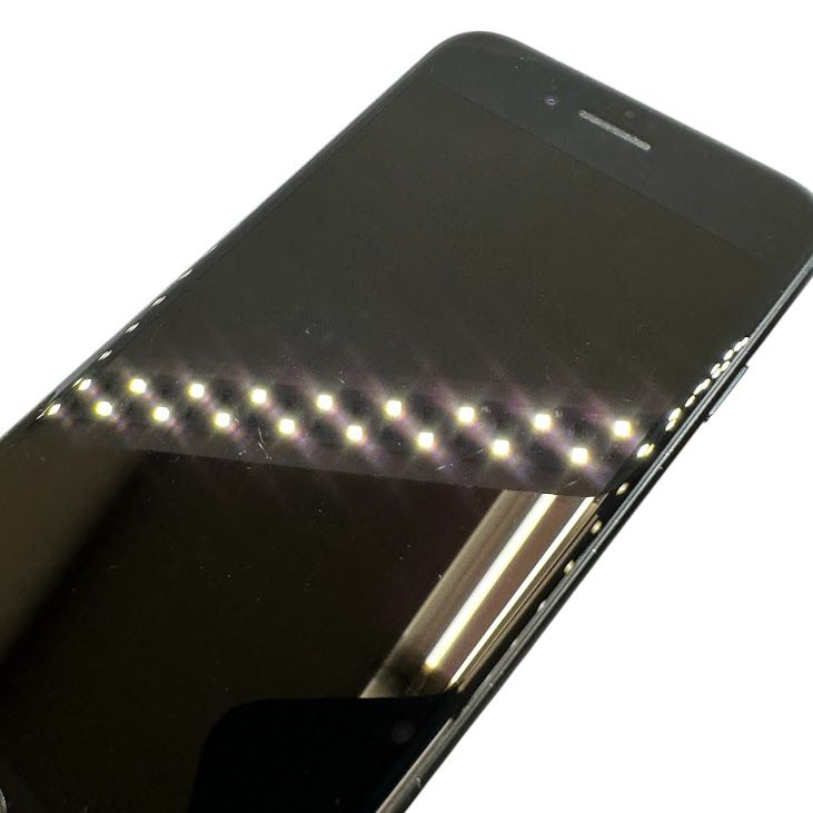 �ڥХåƥ꡼97%��iPhone��SE����3�����64GB���ߥåɥʥ��ȡ�SIM�ե꡼��au��