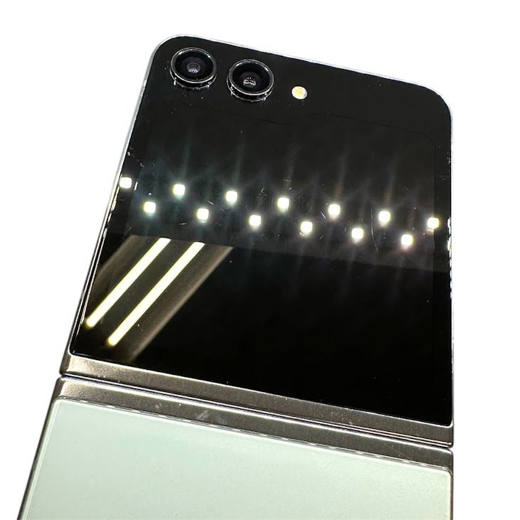 �ڥХåƥ꡼�ɹ���Galaxy��Z��Flip5��SC54D��256GB�����꡼��