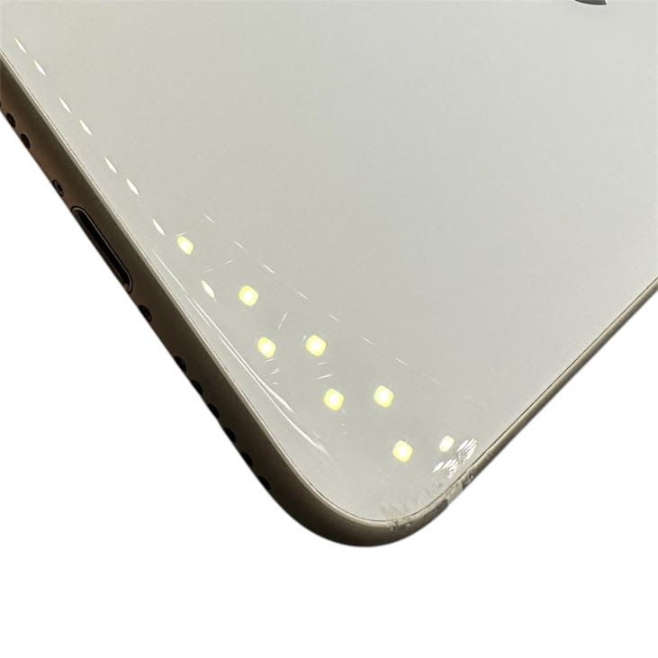 �ڥХåƥ꡼83%��iPhone��SE����3�����128GB���������饤��