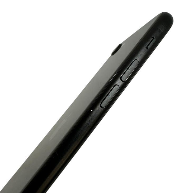 �ڥХåƥ꡼82%��iPhone��SE����2����ˡ�64GB���֥�å���SIM�ե꡼��au��