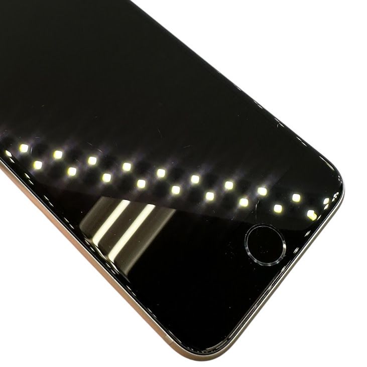 �ڥХåƥ꡼97%��iPhone��SE����3�����64GB���������饤�ȡ�SIM�ե꡼���ɥ�����