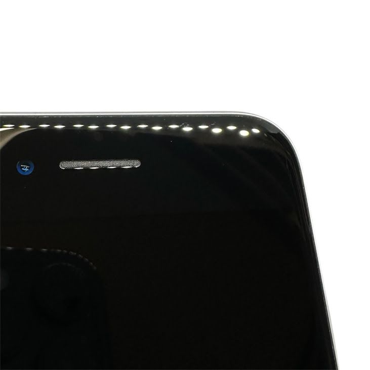 �ڥХåƥ꡼87%��iPhone��SE����2�����64GB���ۥ磻�ȡ�SIM�ե꡼��au��