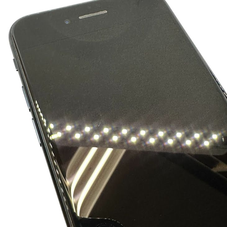 �ڥХåƥ꡼81%��iPhone��SE����3�����128GB���ߥåɥʥ��ȡ�SIM�ե꡼