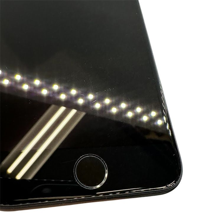 �ڥХåƥ꡼91%��iPhone��SE����3�����64GB���ߥåɥʥ��ȡ�SIM�ե꡼��au��