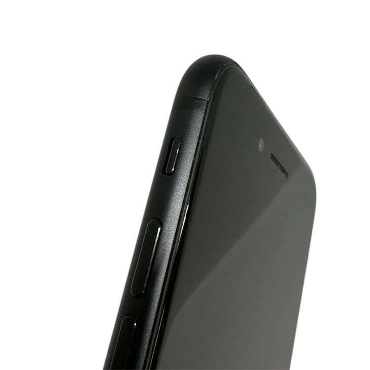 �ڥХåƥ꡼83%��iPhone��SE����2�����64GB���֥�å���SIM�ե꡼���ɥ�����