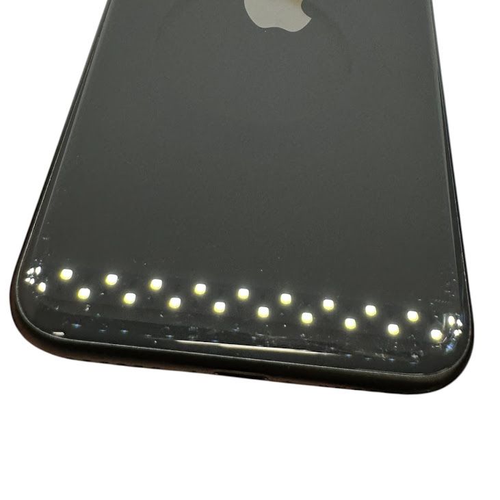iPhone��SE����2�����64GB���֥�å���SIM�ե꡼��au��