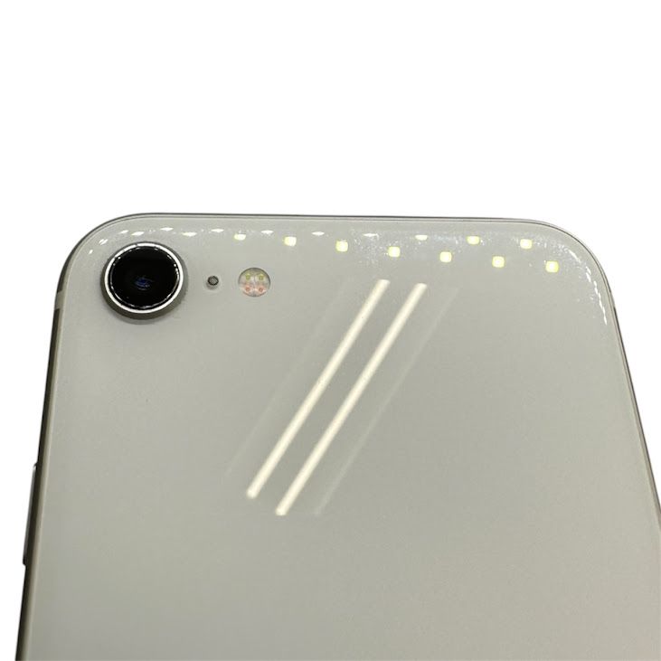 iPhone��SE����2�����128GB���ۥ磻�ȡ�SIM�ե꡼��au��