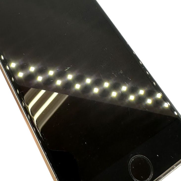 iPhone��SE����3�����64GB���������饤�ȡ�SIM�ե꡼�����եȥХ���