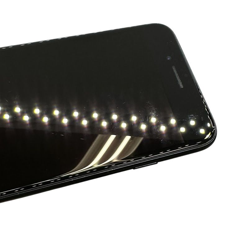 �ڥХåƥ꡼97%��iPhone��SE����3�����64GB���ߥåɥʥ��ȡ�SIM�ե꡼��au��